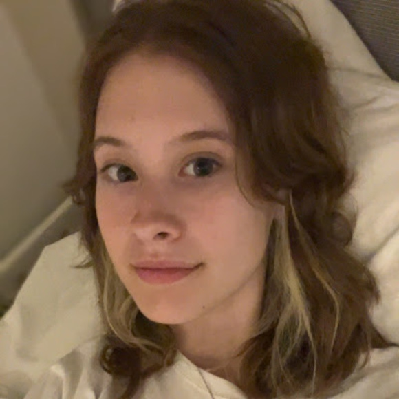 Meet your Posher, Kerra - Picture 1 of 1